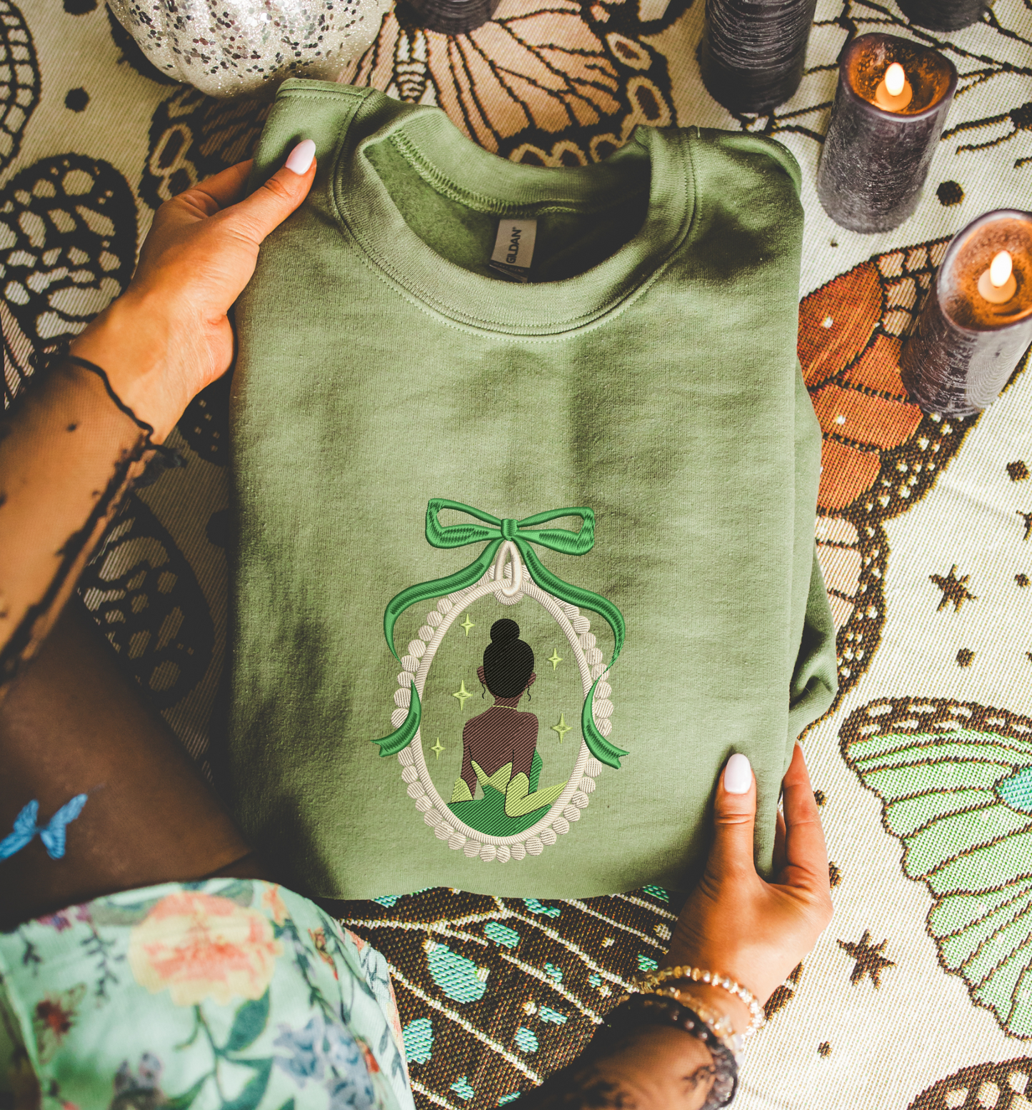 P1 - Coquette Embroidered Crewneck