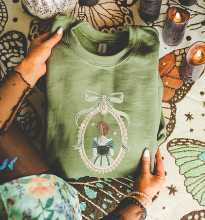 P1 - Anna Coquette Embroidered Crewneck