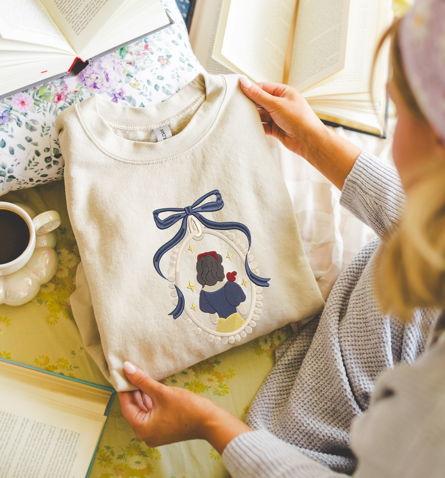 P1 - Coquette Embroidered Crewneck